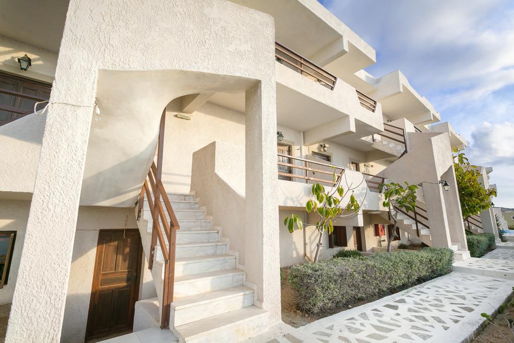 Yiannis Ηotel Φοινίκι Εξωτερικό φωτογραφία